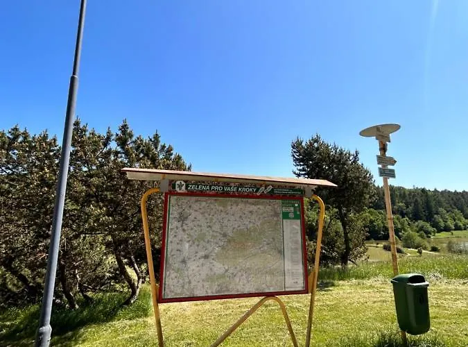 Na Kraji Lesa *